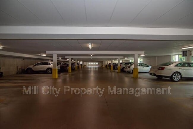 Building Photo - 5 Sally Sweets Way