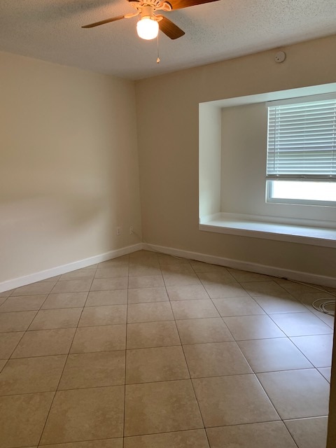 Building Photo - 332 NE Cullman Ct