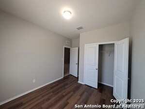 Building Photo - 10330 Gibbons Creek