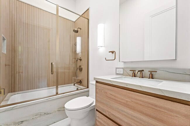 Building Photo - 5890 NW 39th Ave