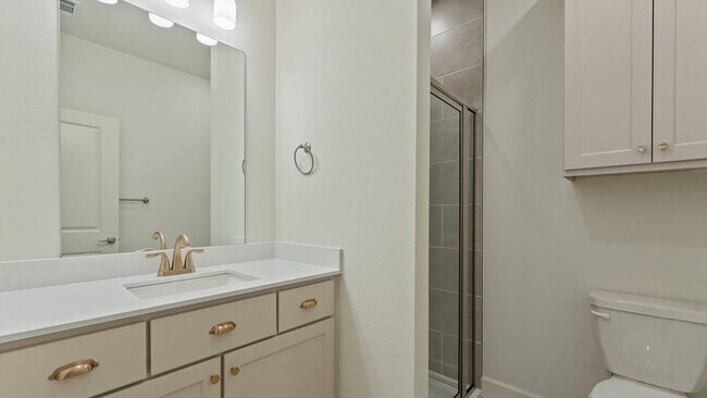 Building Photo - "Spacious 4-Bedroom Retreat with Fireplace on West Bronco Drive – Fayetteville's Hidden Gem!"