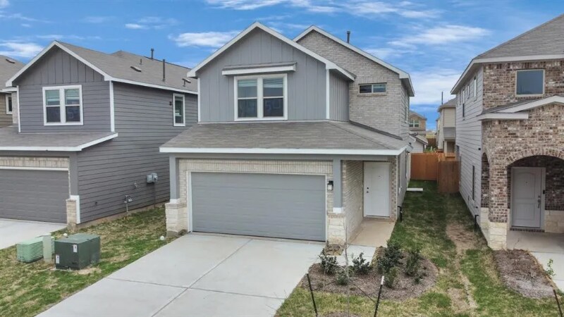 Building Photo - 7950 Fijian Cypress Dr
