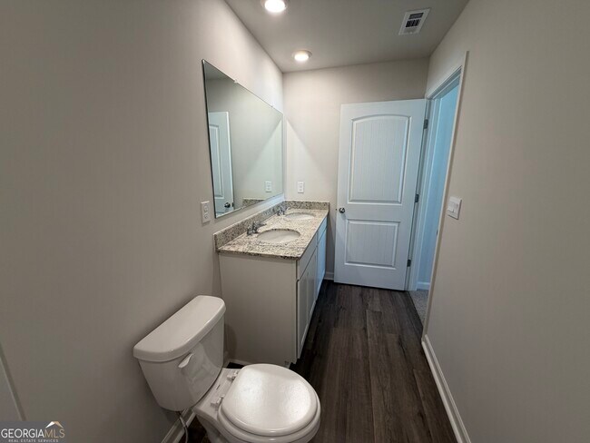 Building Photo - 3 Silverbell Ln NW