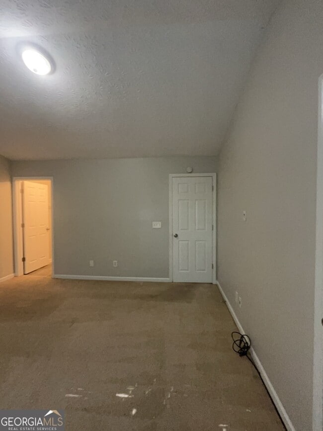 Building Photo - 5801 Strathmoor Manor Cir