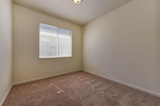 Building Photo - 4bed | 2bath | 1715SF | 2 Car Garage | Single Story | Tenant pays $190 monthly for WS&G