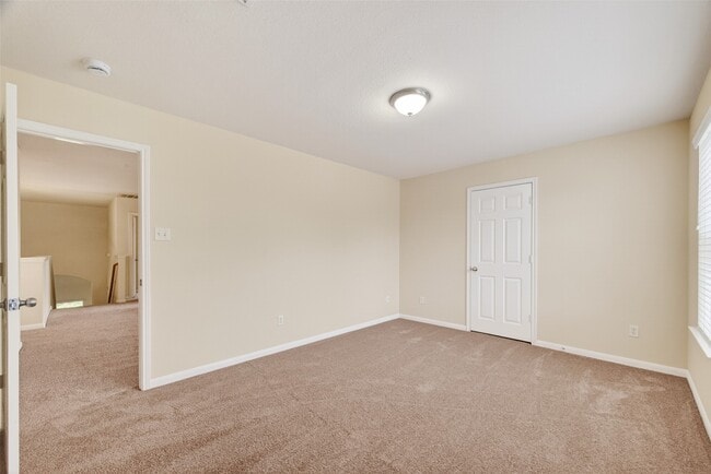 Building Photo - 24603 Colonial Elm Dr
