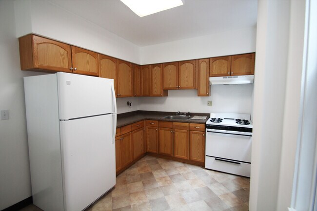 Building Photo - 321 S Trenton Ave