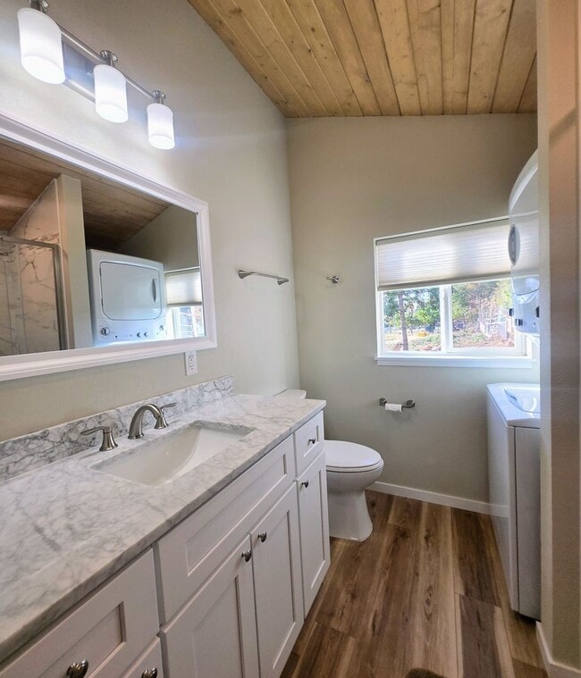 Building Photo - Newly Remodeled ADU for Rent in Port Towns...