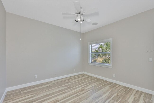 Building Photo - 6573 Simone Shores Cir