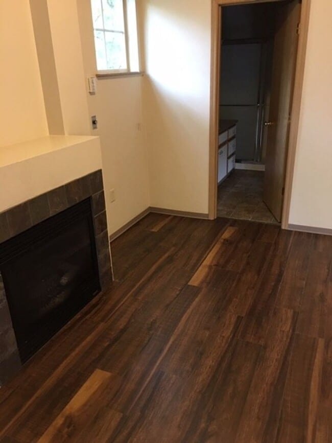 Building Photo - Large Campus area 4 Bed House includes W, S, G, storage unit & much more!