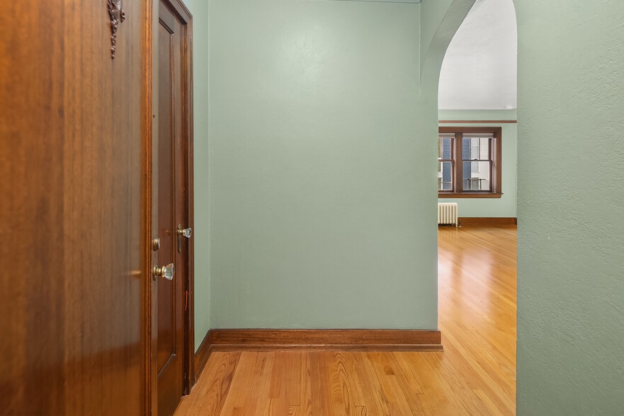 Building Photo - 1631 16th Ave