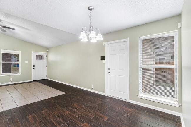 Building Photo - 6808 Betty Levy