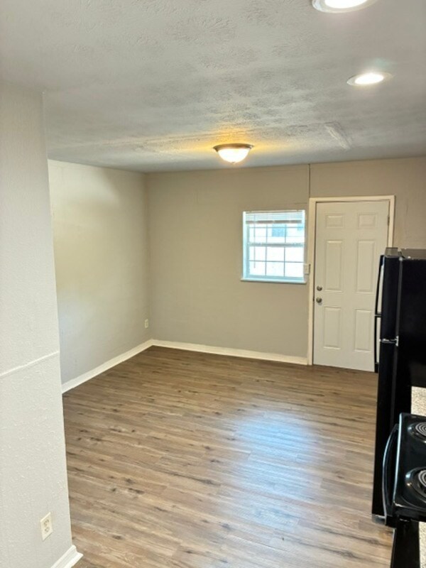 Building Photo - 2150 Inwood Terrace