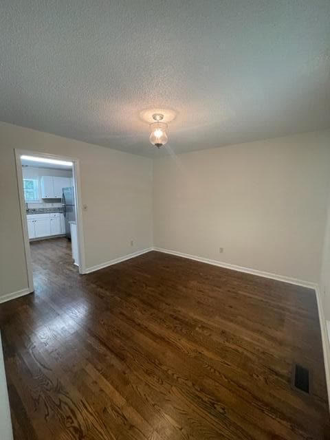 Building Photo - 1130 Ridgemont Dr