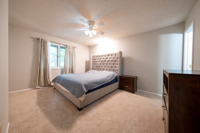 Building Photo - 3521 Widgeon Way
