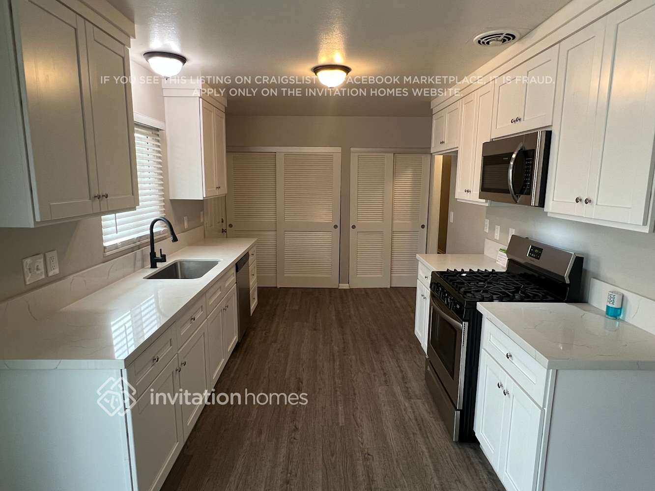 Building Photo - 321 W Hacienda Dr