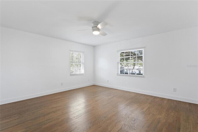 Building Photo - 4704 W Brookwood Dr