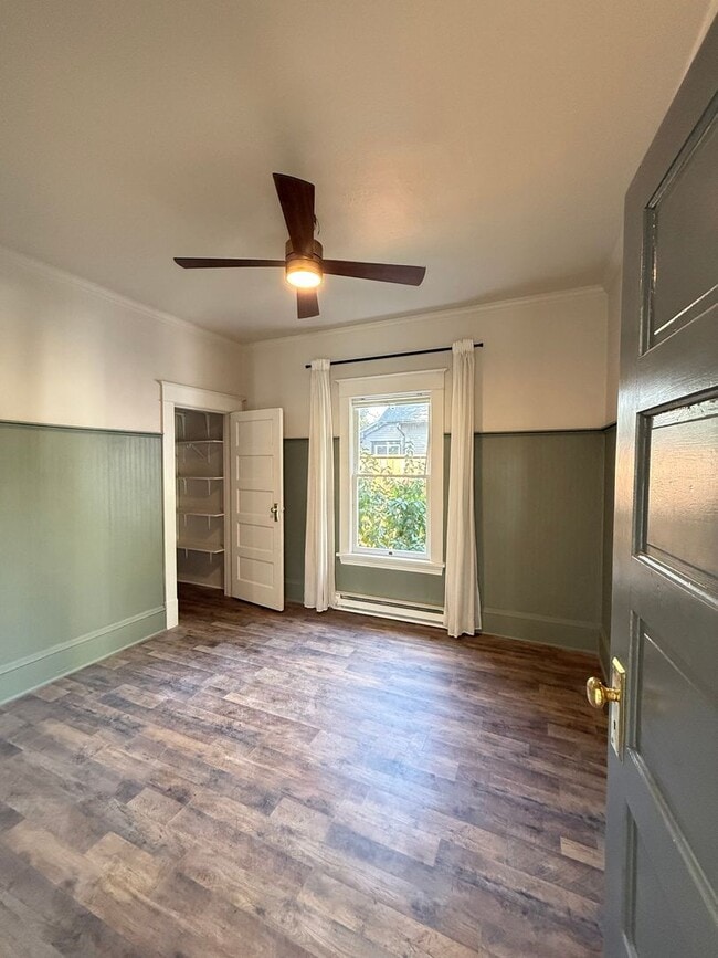 Building Photo - Now Available: Updated Everett 34-Bed, 1.5-Bath with Fenced Yard