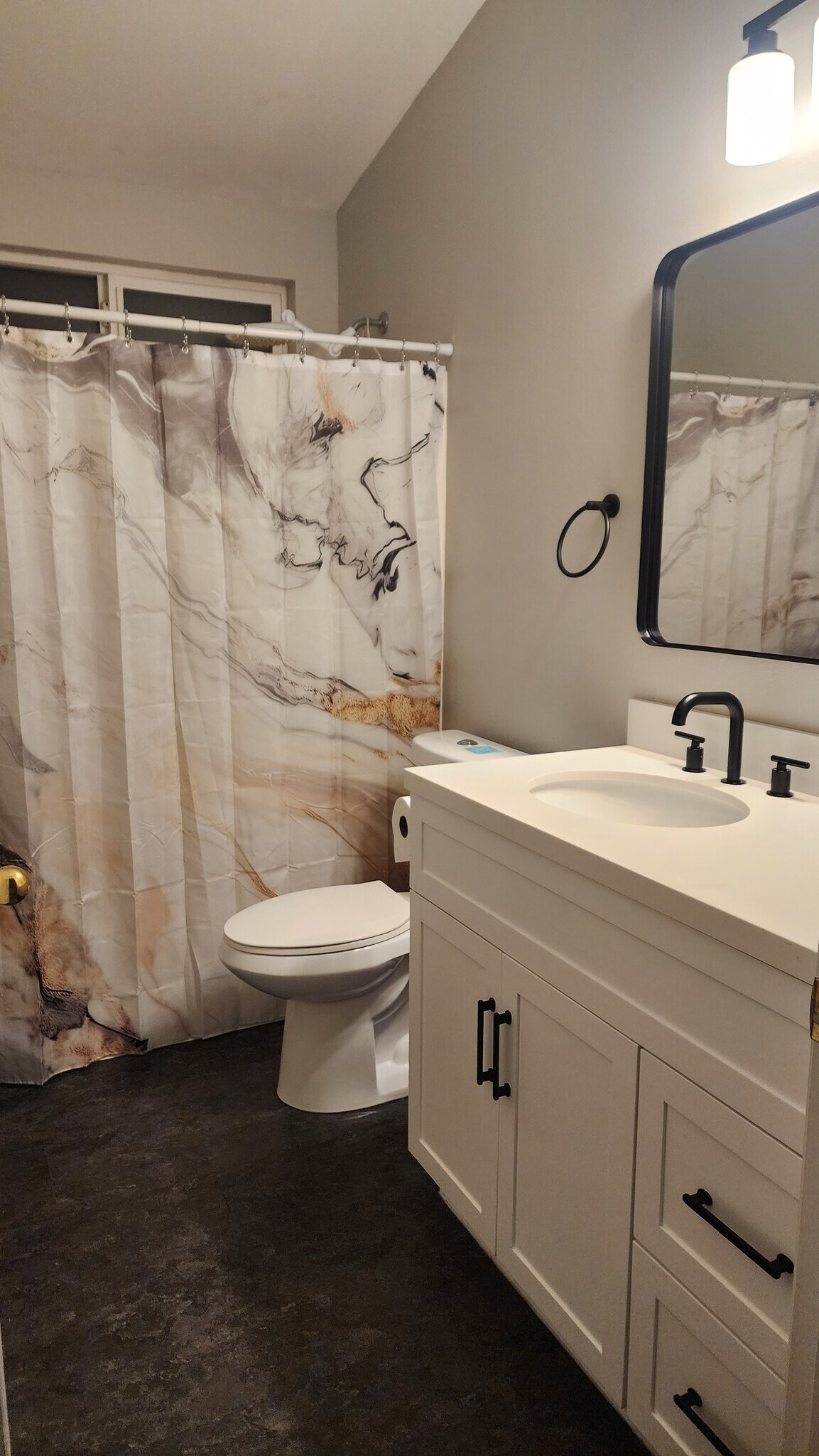 hallway bathroom - 1874 Kaahele Pl