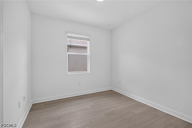 Building Photo - 9156 Leatherwood Loop