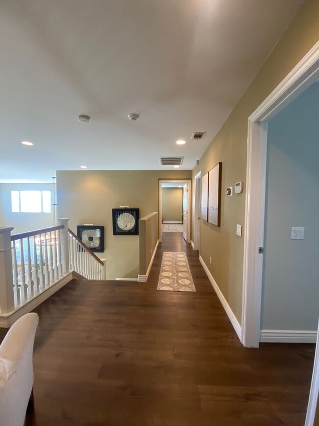 Building Photo - 14660 Meadowsweet Dr