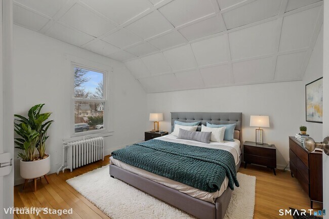 Building Photo - 24 N Main St