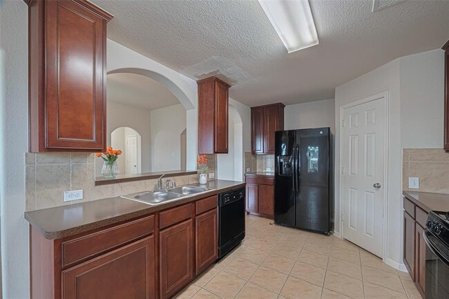 Building Photo - 13907 Early Dew Ct