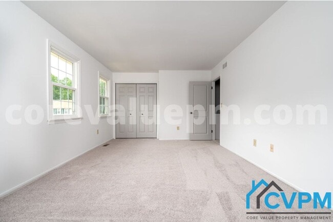 Building Photo - 1250 Stonewood Ct