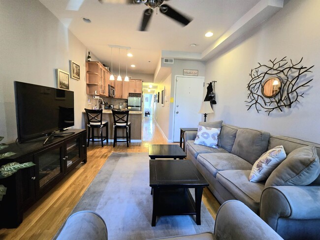 Building Photo - 123 Washington St