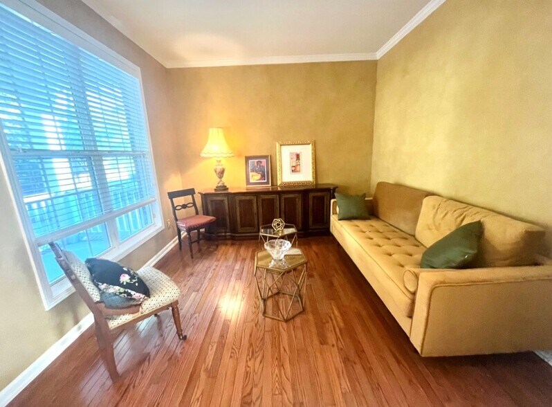 Building Photo - 1105 Goldenview Ct