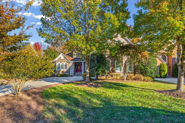 Building Photo - "Luxurious 4-Bed Oasis with Granite Countertops & Cozy Fireplace in Charlotte - 3914 Sq Ft of Ele...