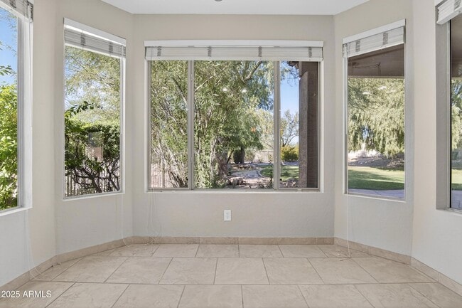 Building Photo - 4302 E Mossman Rd