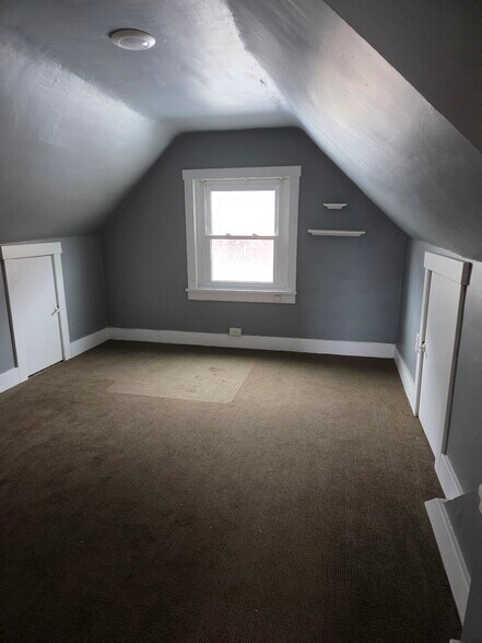 Building Photo - 437 Freeport Rd