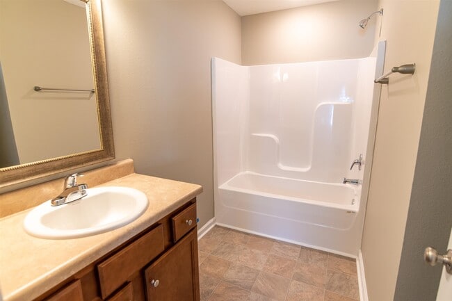 Building Photo - 2202 Del Carmel Way