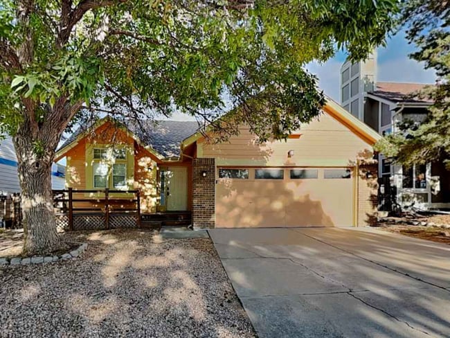 Building Photo - 7736 Halleys Dr