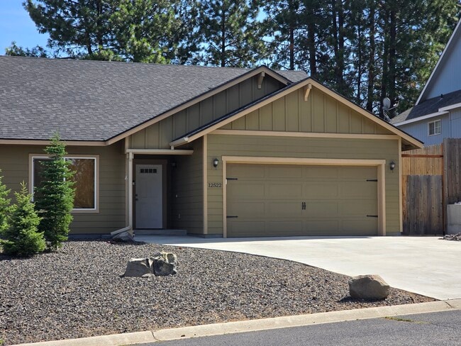 Primary Photo - 12522 N Denver Dr