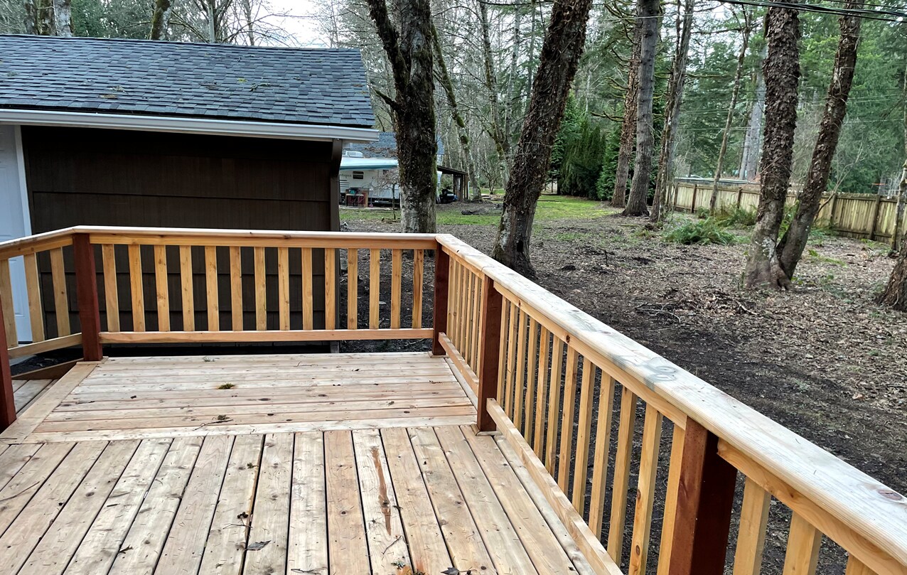 Back Deck - 20220 E Peter Pl