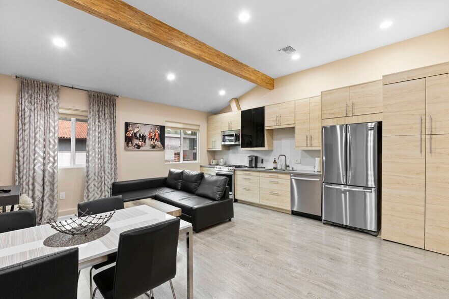 Building Photo - 11429 Dona Pegita Dr
