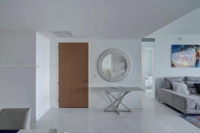 Building Photo - 10203 Collins Ave