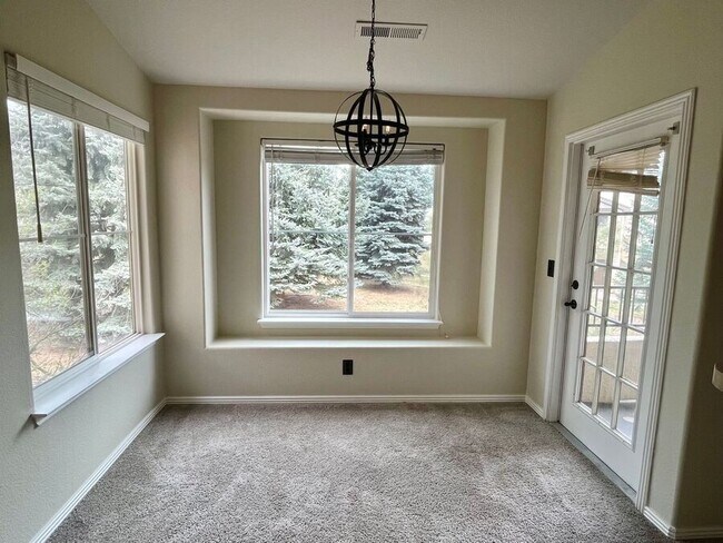 Building Photo - 3928 Riviera Grove