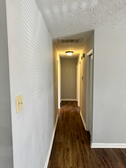Building Photo - 481 Fox Harbour Dr