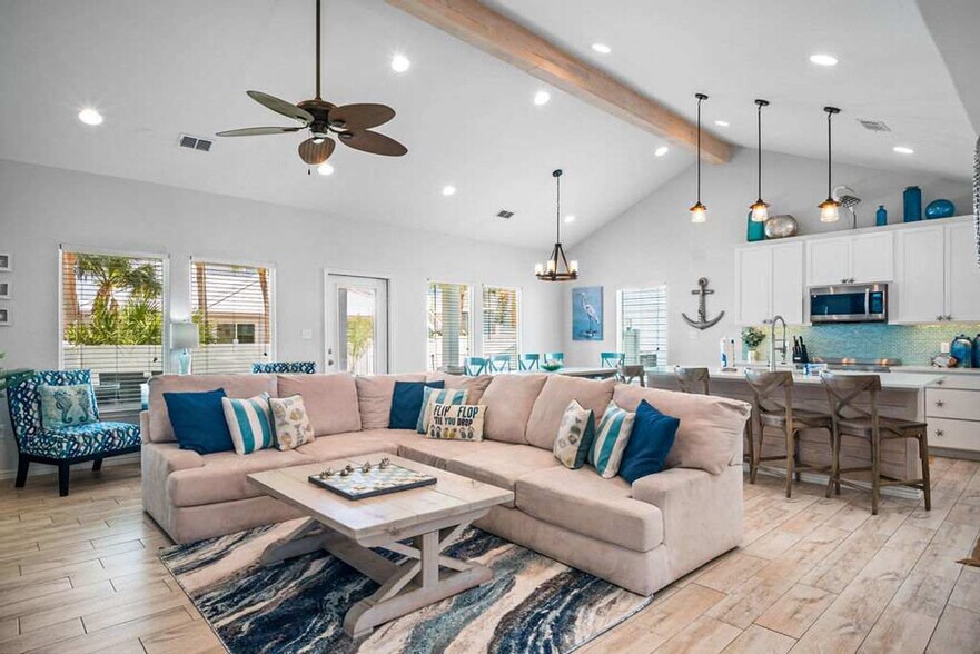 Building Photo - 156 Royal Sands Blvd