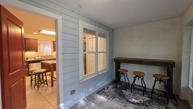 Building Photo - 4639 SW 48th Dr