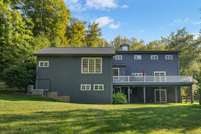 Building Photo - 84 Gunn Hill Rd