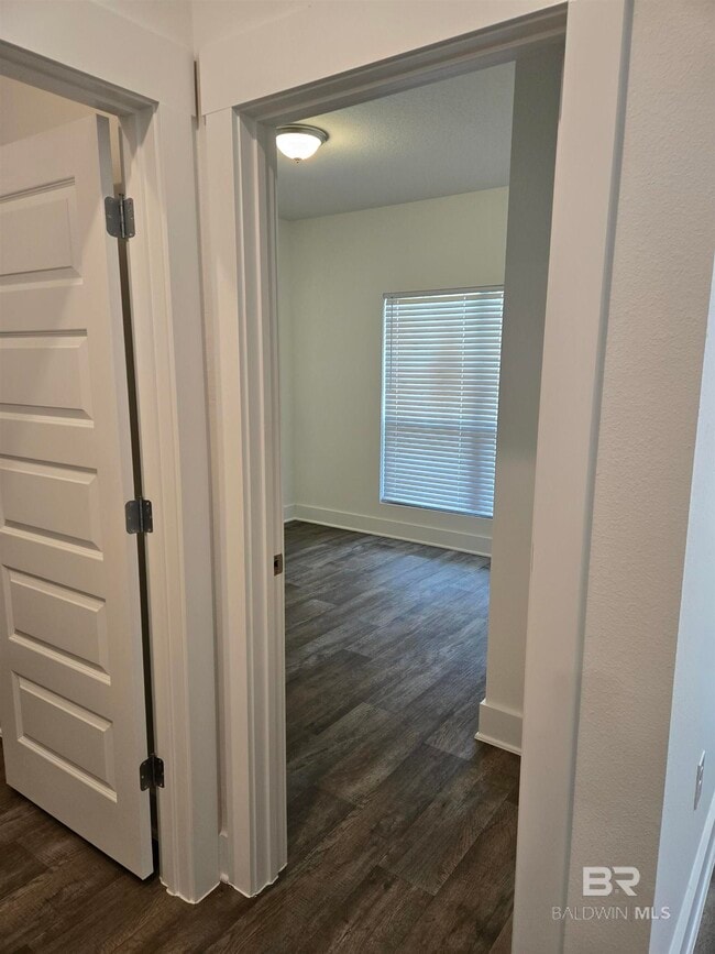 Building Photo - 14746 Dayton Cir