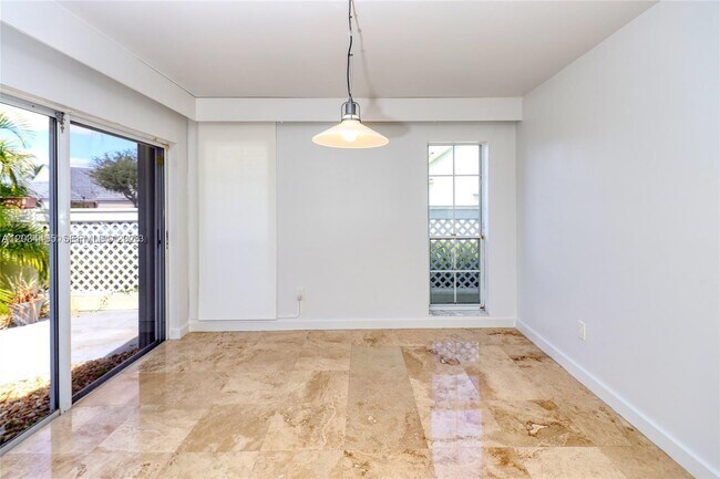 Building Photo - 4761 NW 98 Pl