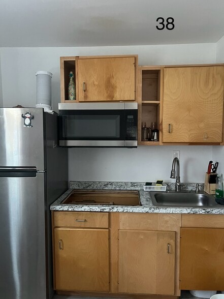 Building Photo - 88 Kriskarli Dr