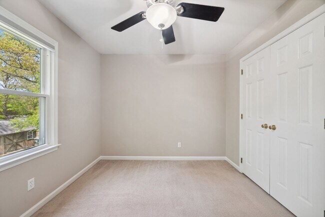 Building Photo - 304 Lynn's Way Yorktown VA 23962: Freshly Painted Updated Photos Coming !