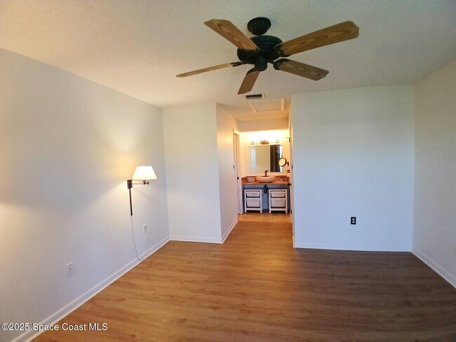 Building Photo - 325 S Banana River Blvd