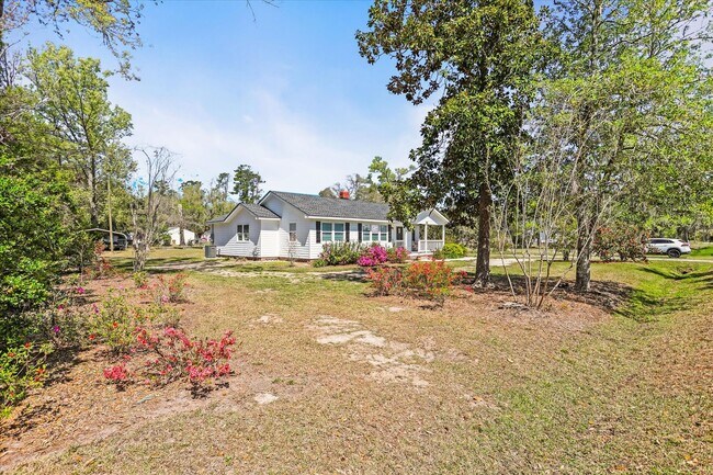 Building Photo - Short Term Only